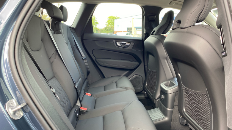 Volvo XC60 2.0 T6 [350] RC PHEV Plus Dark 5dr AWD Geartronic Estate